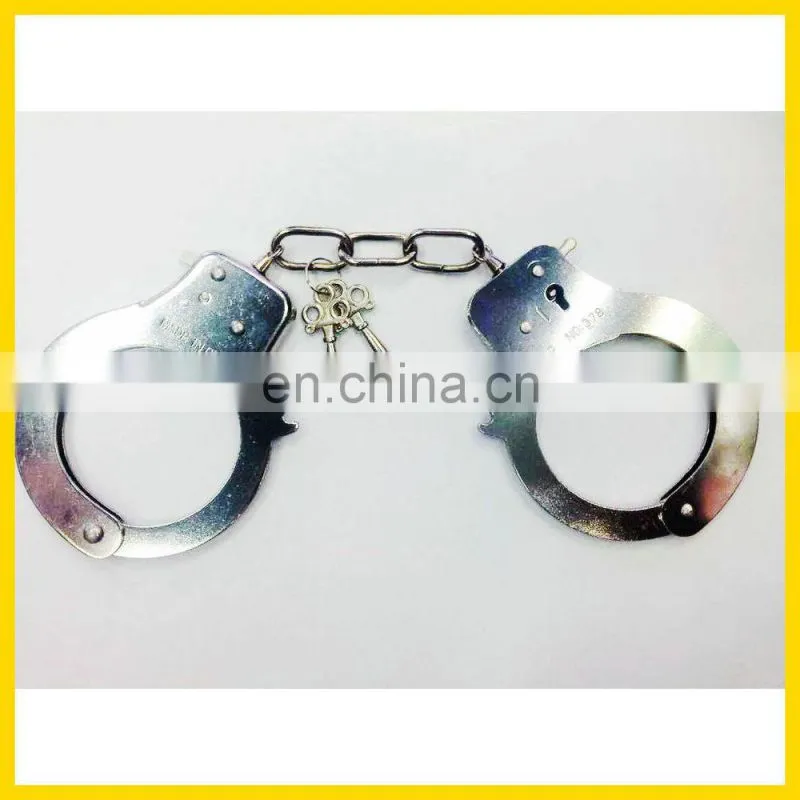 2015 NEW arrival sex toy products high quality furry handcuff