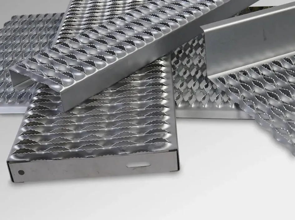grip strut grating 004