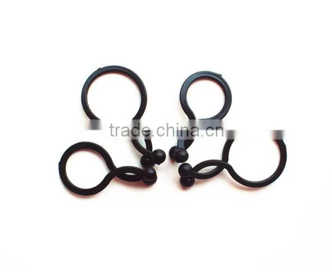 Injection mold cable twist lock