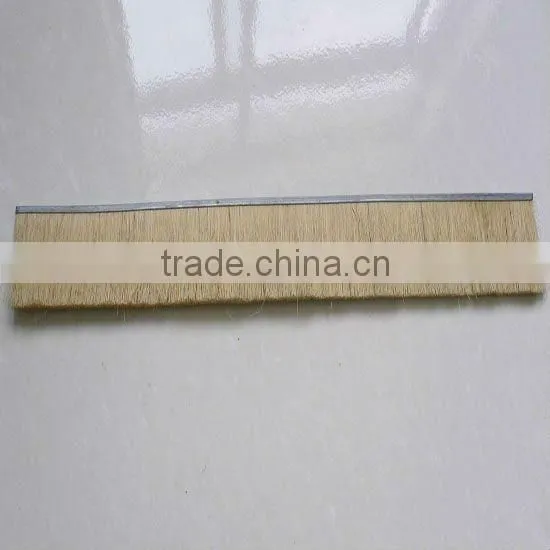 our factory offer any size aluminum window seal brush