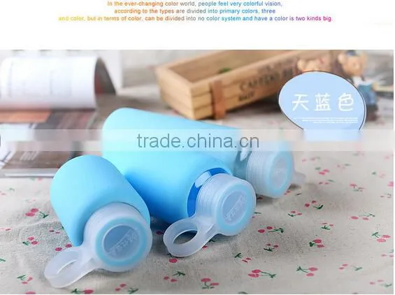 colorful high borosilicate glass water bottle with silicone sleeve and handle