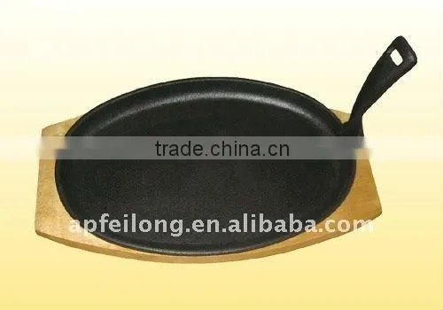 cast iron fry pan with handle
