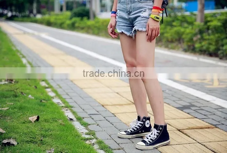 R0847 FREE sample kids watch with high quality