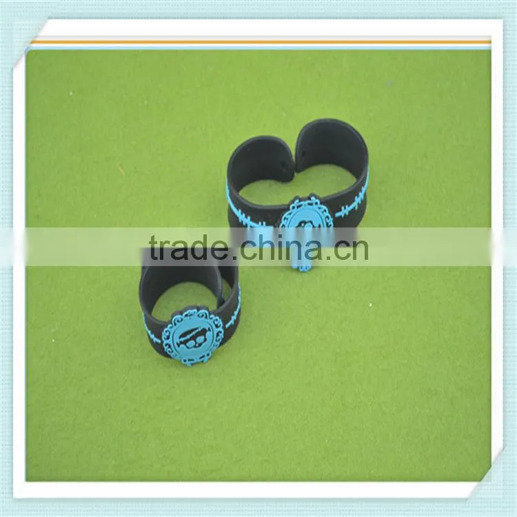 Custom silicone animal slap bracelet