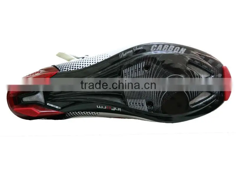 athletic biking shoes