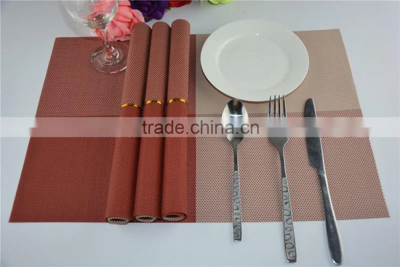 2015 New Arrival light color red with leige Placemat Fashion Adiabatic PVC Strip Weave Table Mat