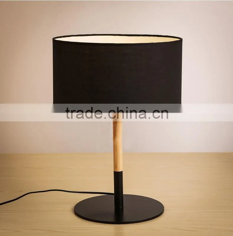 hot saled wooden E27*1 table lamp, fabric /cloth small desk light