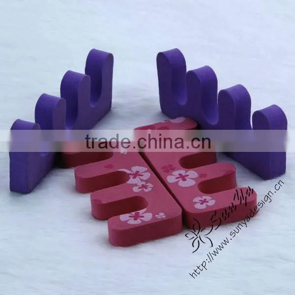 Silicone toe separator