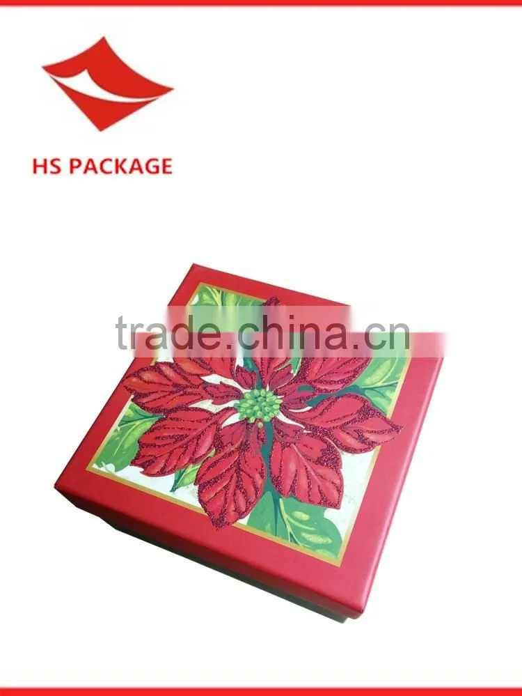 paper gift box with shimmering powder and UV-coating
