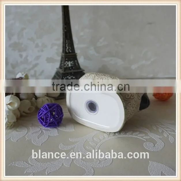 ceramic lamb salt shaker animal design pepper shaker