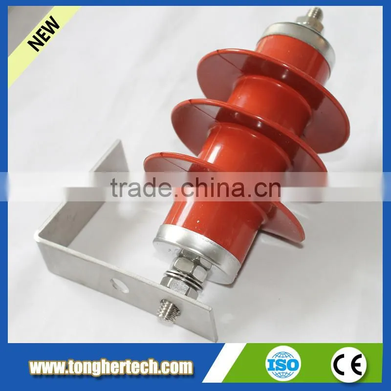 Electric fence lightning arresters protecting whole system
