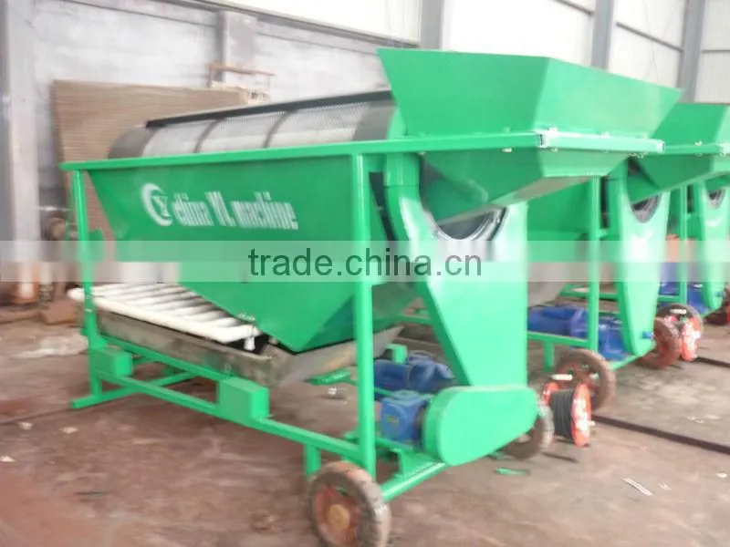 Movable gold mining machine