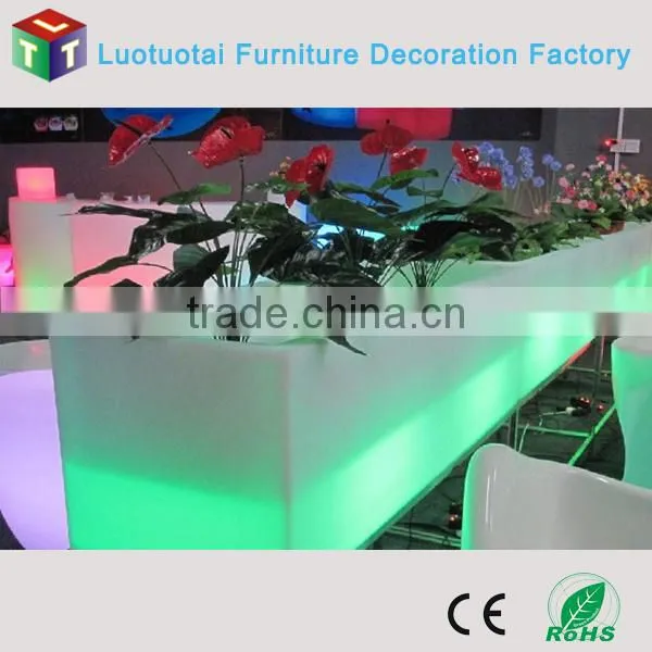 PE plastic led outdoor lounge bar cocktail table