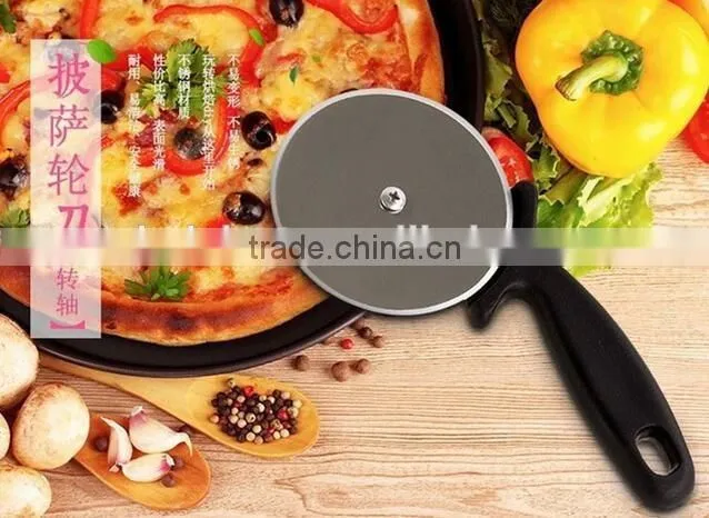 CY135 Stainless Steel Pizza Cutter Pizza Knife