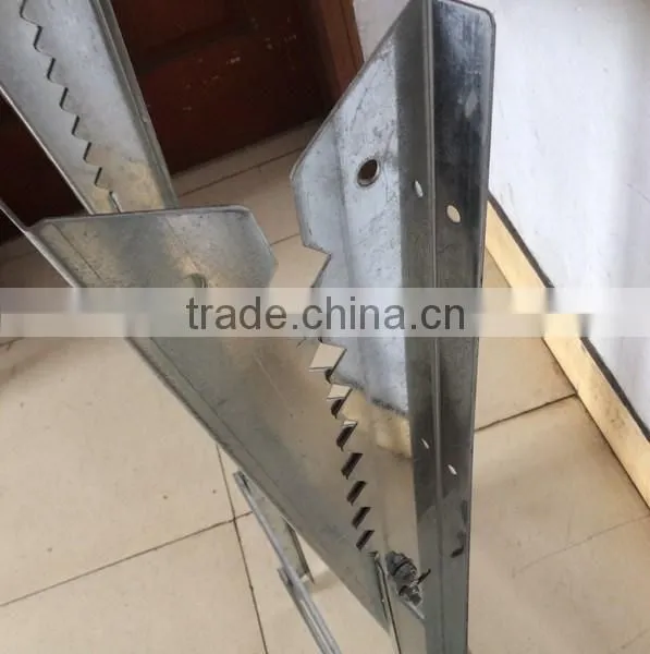 ST102 galvanised folding saw horse