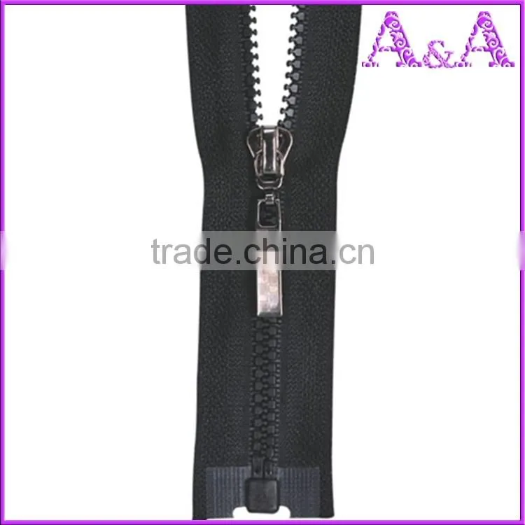 hot-selling #5 strong plastic zipper with strong teeth with different color,size,plastic zipper bags or zip
