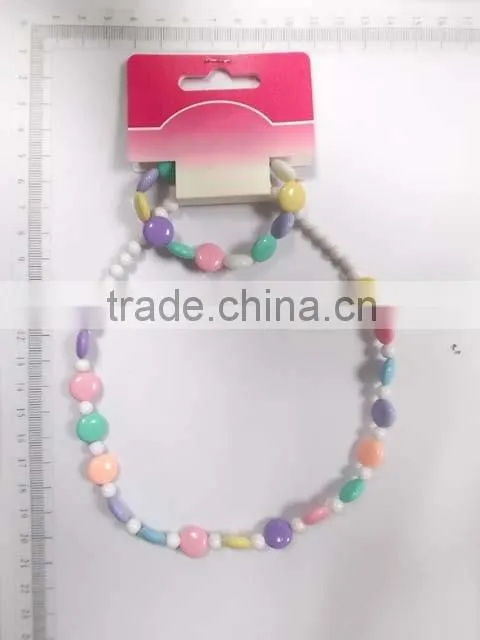 Lovely multicolor beaded necklace bracelet set with little flowers for children