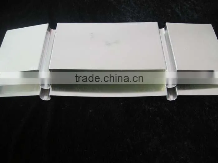 Aluminium heat transfer plate