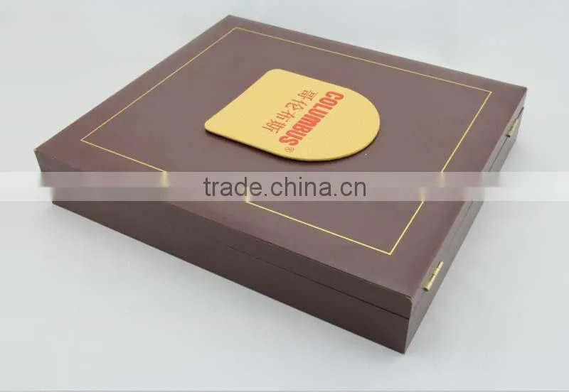 Luxury wooden box For Collector Plates with gold lock