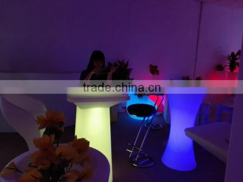 Color change Cocktail Plastic Bar Table