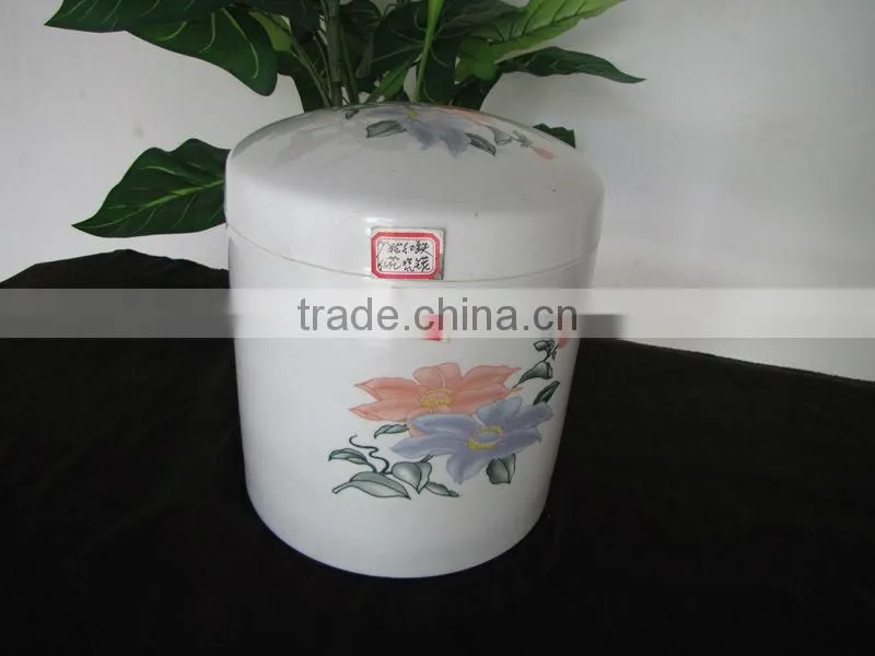Ceramic mortuary urn