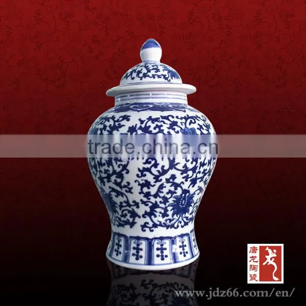 Manufacturer's directly sale blue and white porcelain chinese ceramic jar antiques for Christmas gift