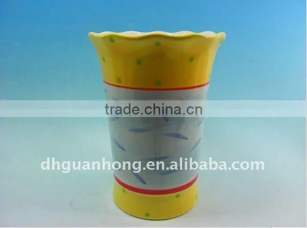 stylish beautiful small ceramic flower vase