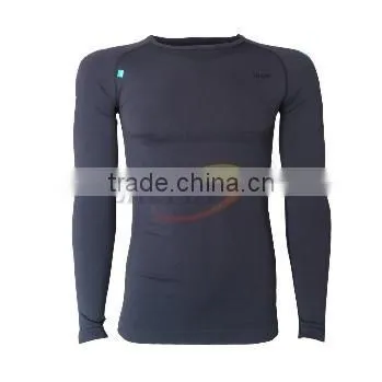 Outdoor Base Layer Thermal Underwear Clothes with Wind-stop Fabric