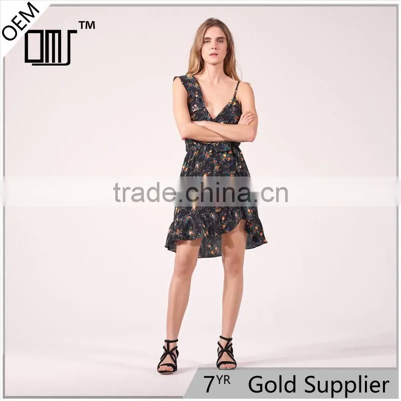 2017 OEM women sexy off-shoulder lace neckline and sleeves playsuit