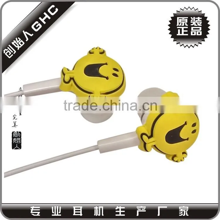 3D PVC earphones in blister package for kids at cheap price