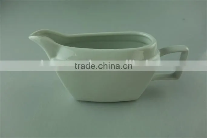 cheap square ceramic novelty personalized gravy boat with saucer