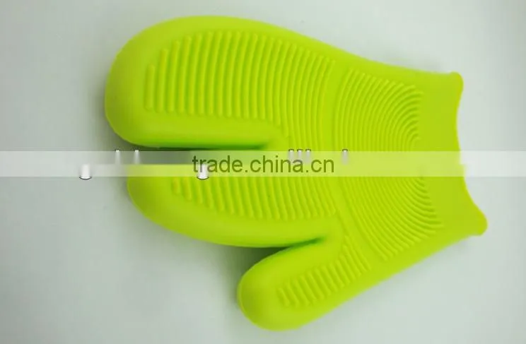 monkey shape Kitchen ware silicone oven clamp