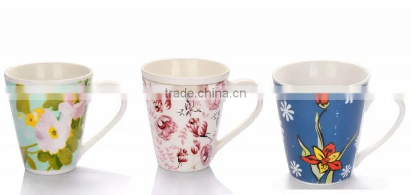 2015 Promotional Color Changing Ceramic Mug with different colors