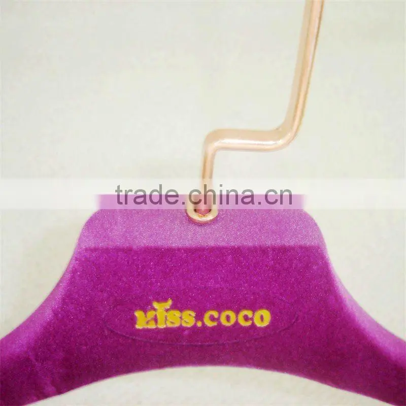 JN275 velvet flocked plastic suit hanger