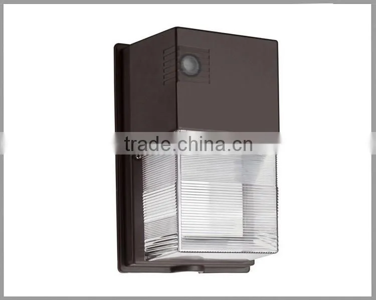 UL DLC IP65 30W LED Wall Pack with 5 Years Warranty for Outdoor Using