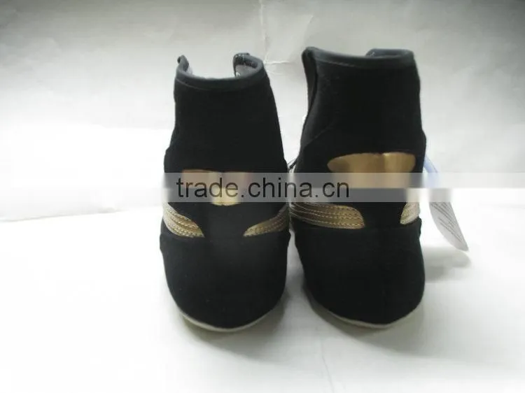 Ukraine leather Wrestling Shoes boxing training shoes with original outsole hot in Russia kungfu sport shoes