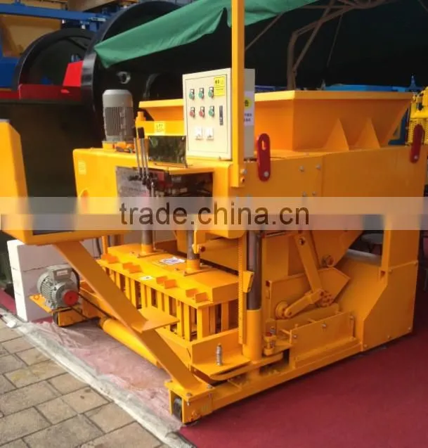 Dongyue Brand QT Automatic Concrete Brick Machine / Fly Ash Brick Machine on Sale (export brick machine more than 100 countries)