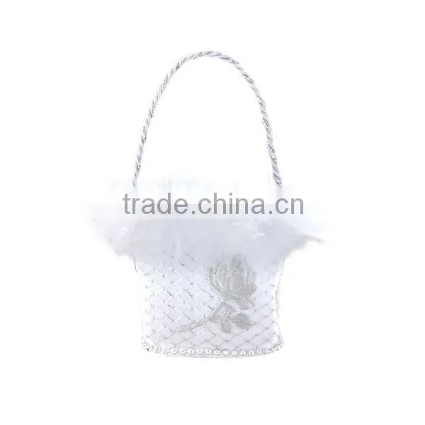 Simple design white wedding sweet bag