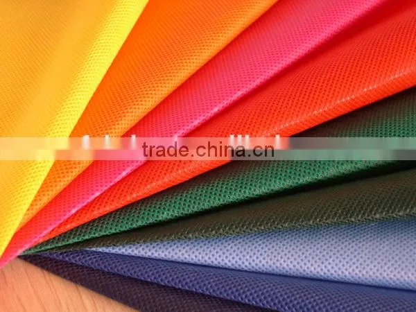 Decorative non woven table cloth