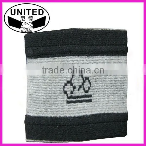 embroidered cotton sweat band