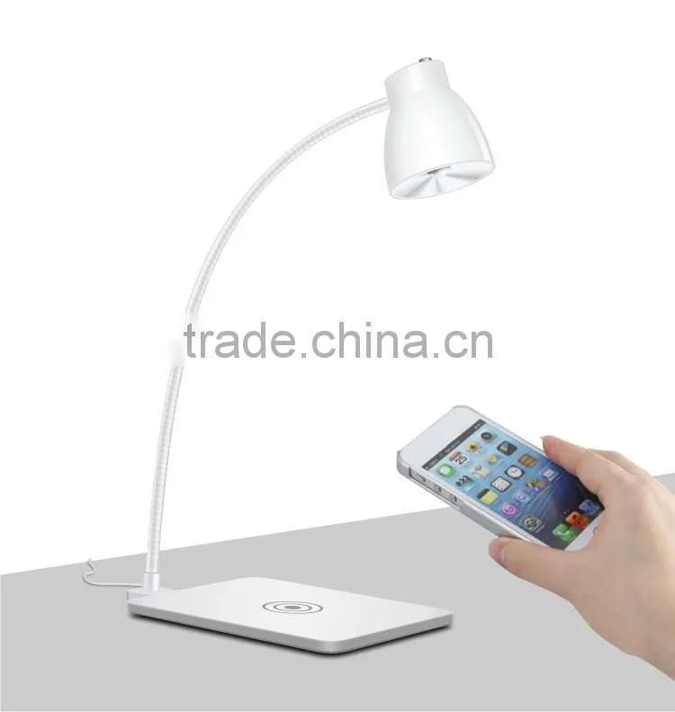Bedside lamp wireless charger led lamp for smart phone