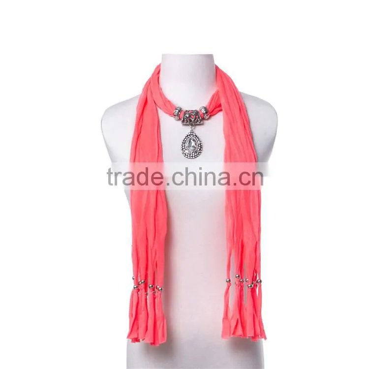 2016 New design tear drop shaped pendant scarf