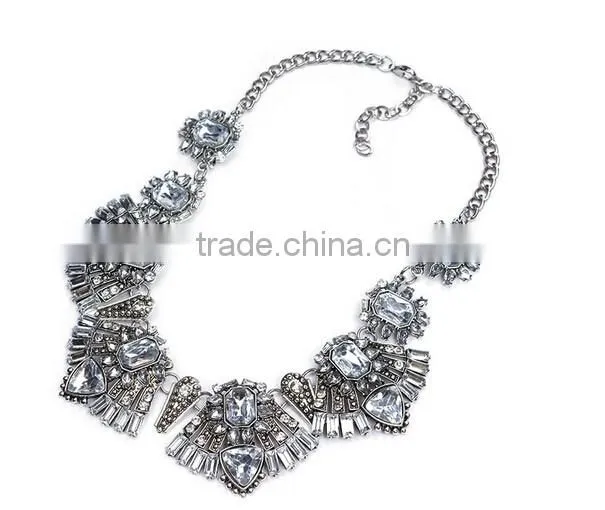 Alloy Flower Crystal Acrylic Hot Fashion Women Jewelry Necklace Chain Statement