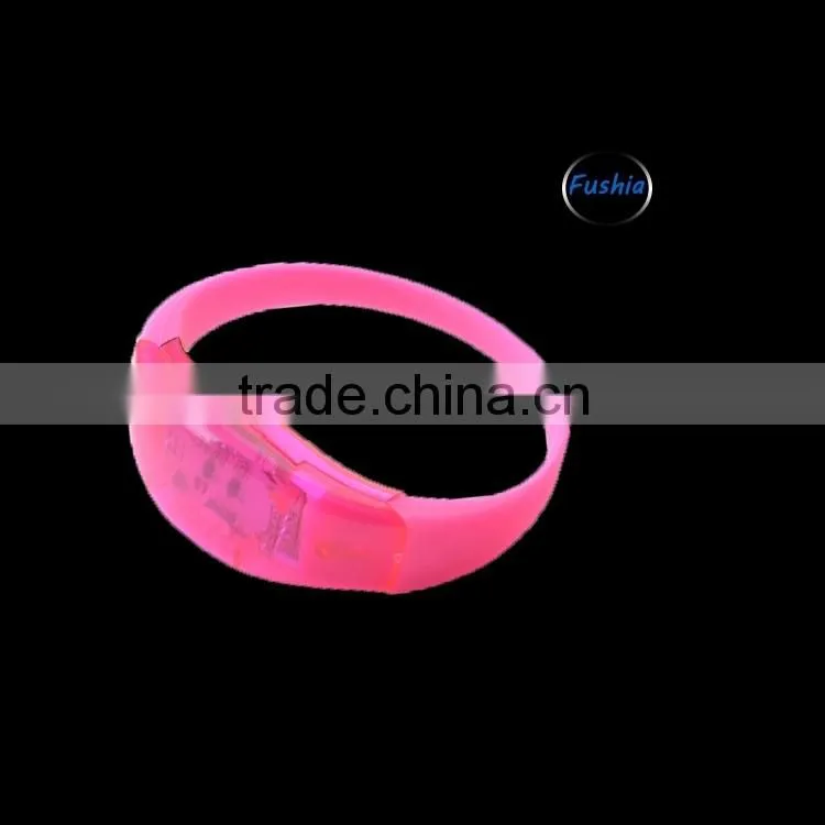 2016 Light Up Flashing LED Bracelet Logo,silicon led bracelet