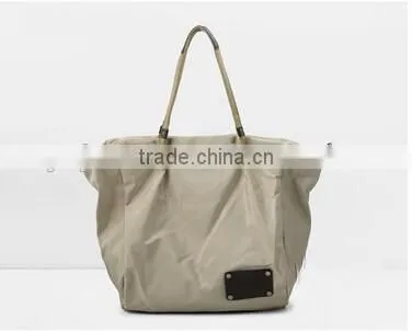 Contracted leisure large capacity travel bag