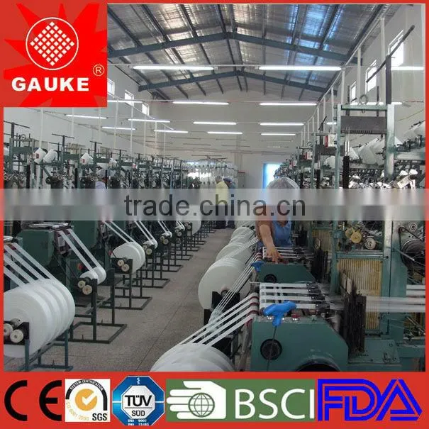 Yellow or orange warning vest meet CE, ENISO20471