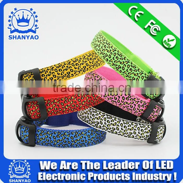 2015 Hot Selling Christmas LED Eembroidered Ppet Collar With Leopard