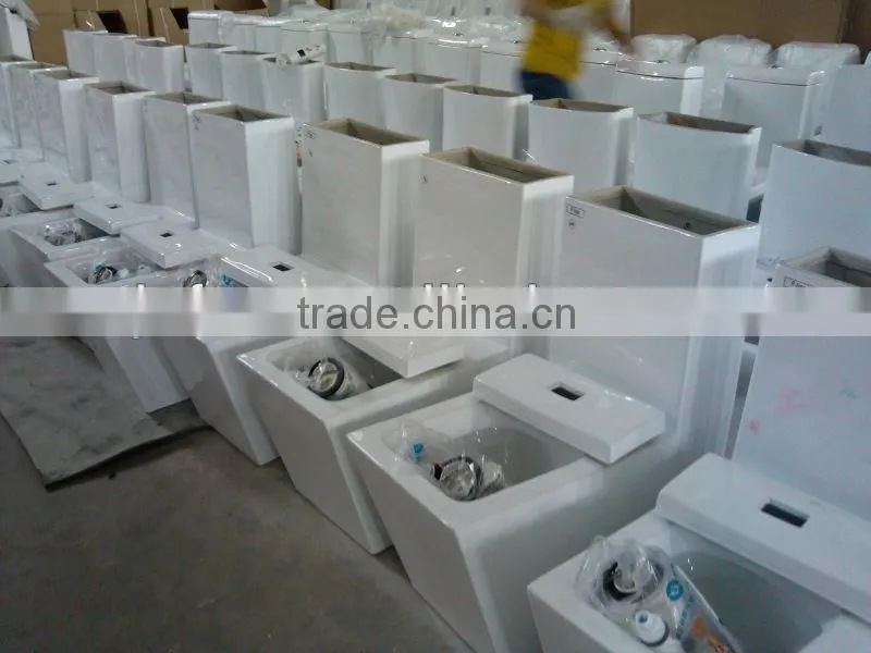 711 Modern Ceramic sanitary ware wash basin