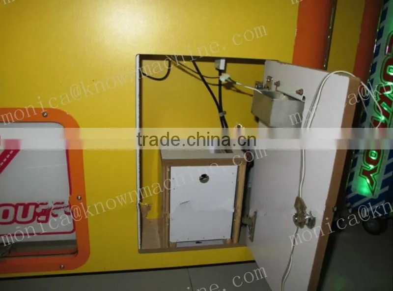 toy claw crane game machine