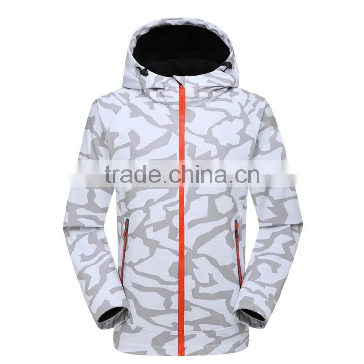 Hot Stylish White Newest Softshell Jackets with Pockets